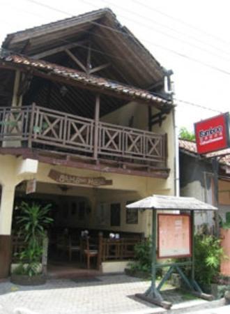 Bamboo House Cafe and Restaurant